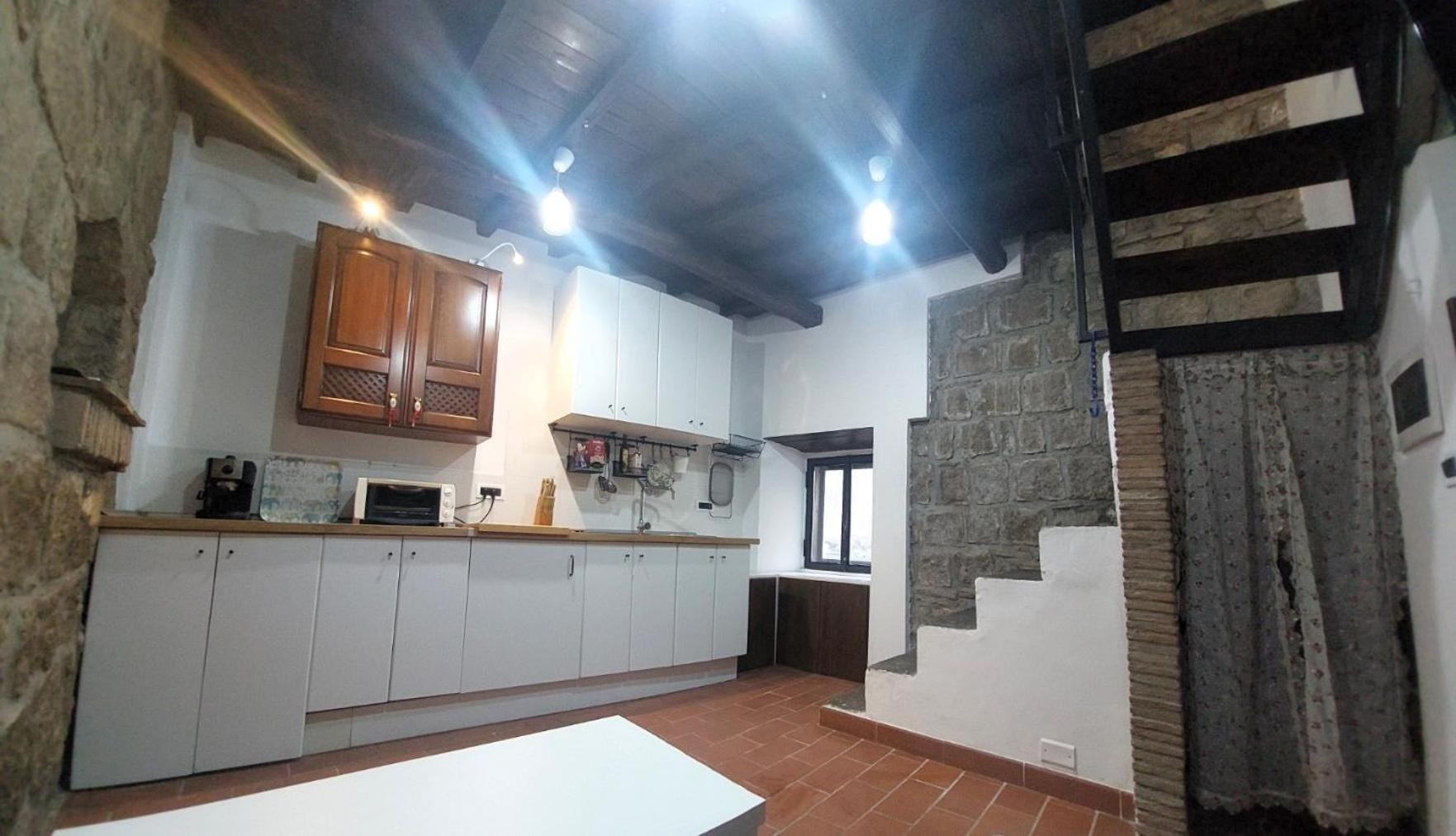Casa Medievale In Stile วิแตร์โบ ภายนอก รูปภาพ